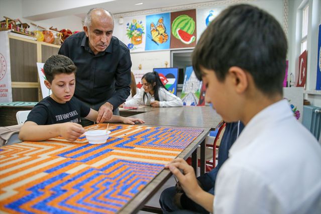 Diyarbakır’da Öğrenciler Teknolojiyi Sanata Dönüştürüyor
