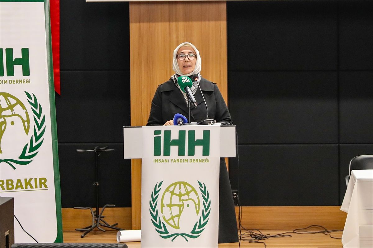 Diyarbakır\'da Kadın Paneli