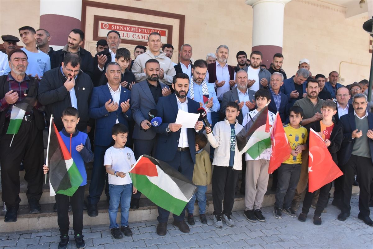 Siviller, İsrail\'in Filoya Saldırısını Kınadı