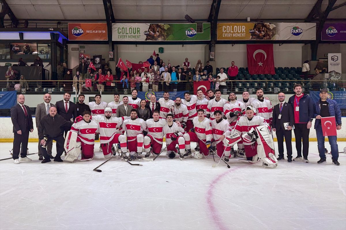 Türkiye Buz Hokeyinde Şampiyon!