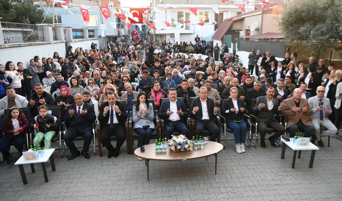 Dünya Romanlar Günü Lapseki\'de Kutlandı