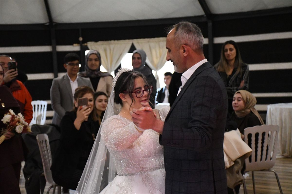Elif\'in Gelinlik Hayali Gerçekleşti
