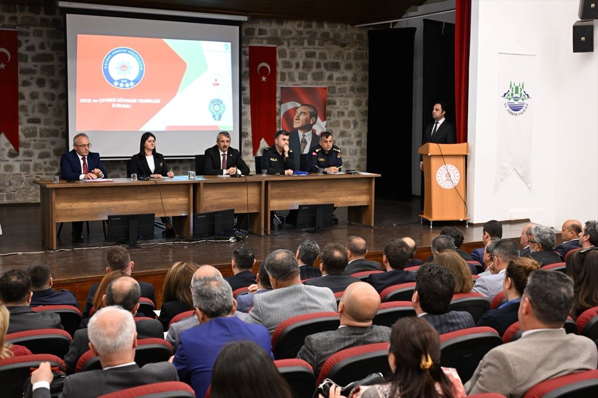 Edirne\'de Okul Güvenliği Toplantısı
