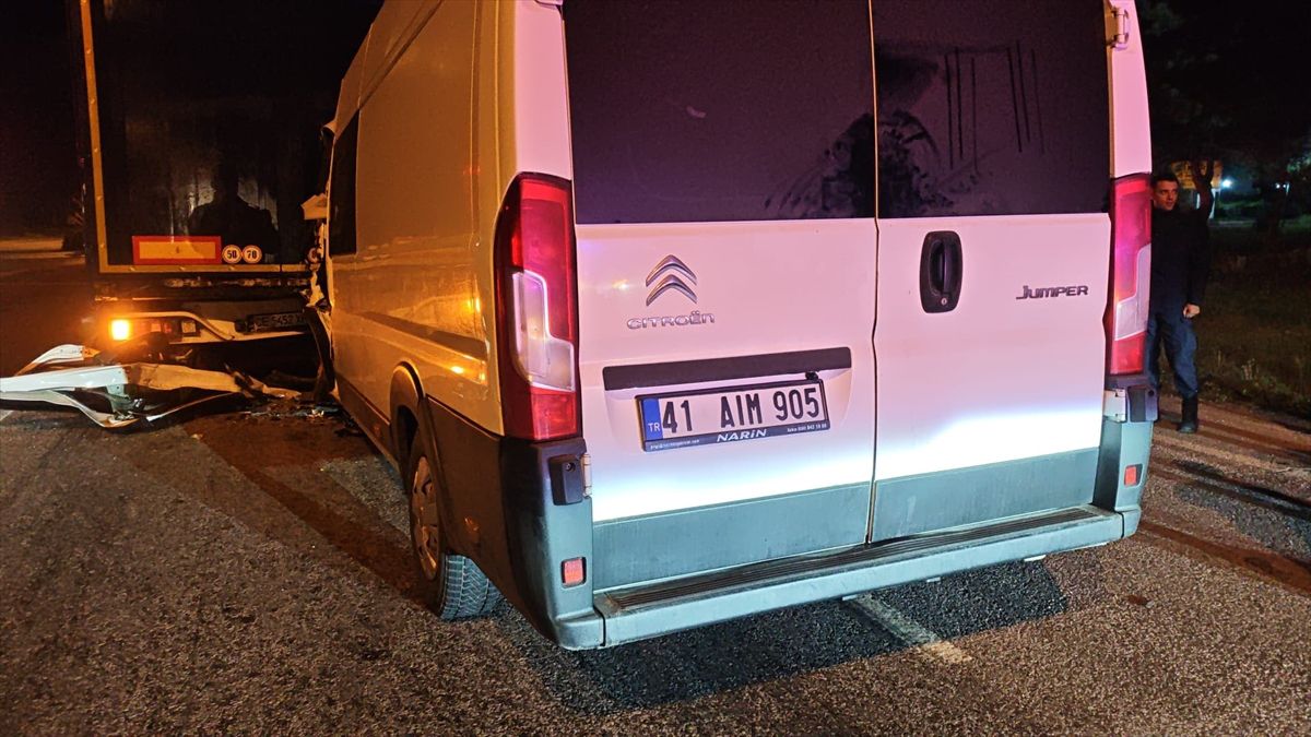 Edirne\'de Trafik Kazası: 1 Ölü, 1 Yaralı