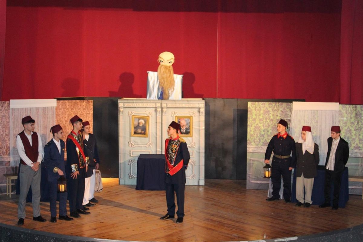 Trakya Üniversitesi\'nde \'Gulyabani\' Oyunu Büyük Beğeni Topladı