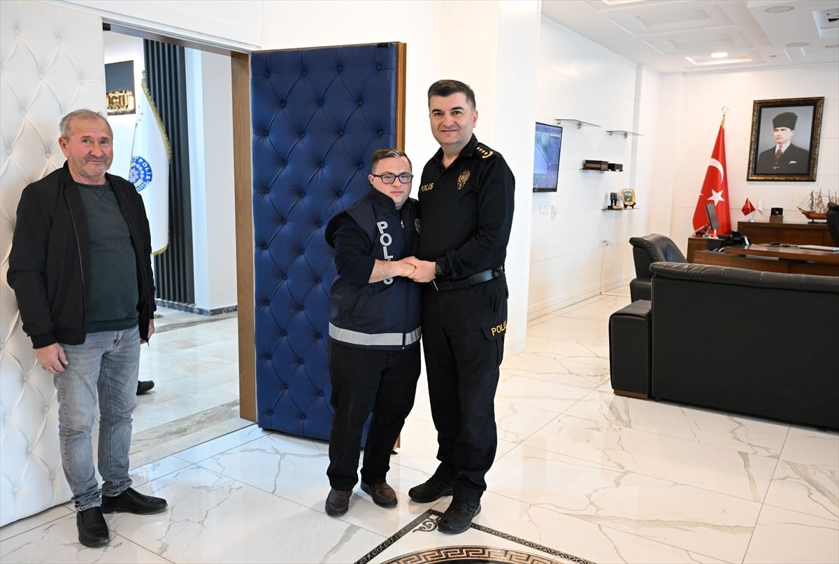 Edirne Emniyeti\'nde Özel Kutlama