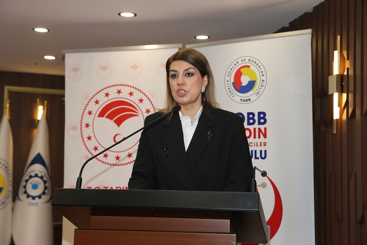 Kadın Girişimcilerden Tarımda Kadın Eli Projesi