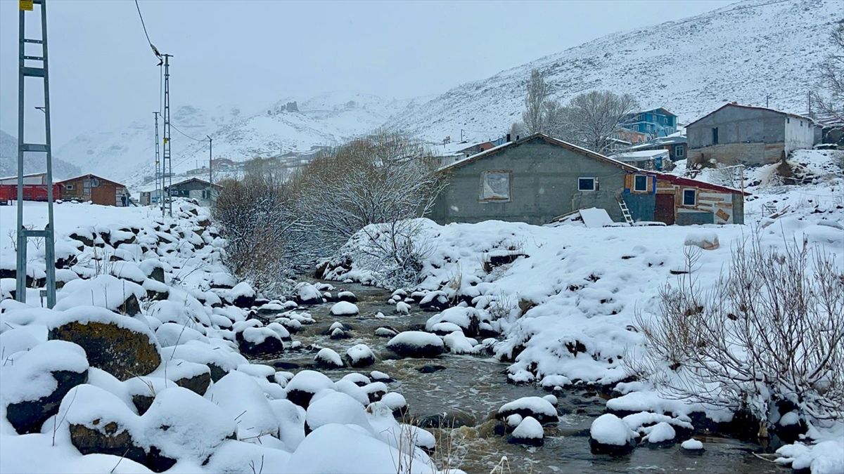 Doğu Anadolu\'da Kar Yağışı ve Soğuk Havalar Devam Ediyor