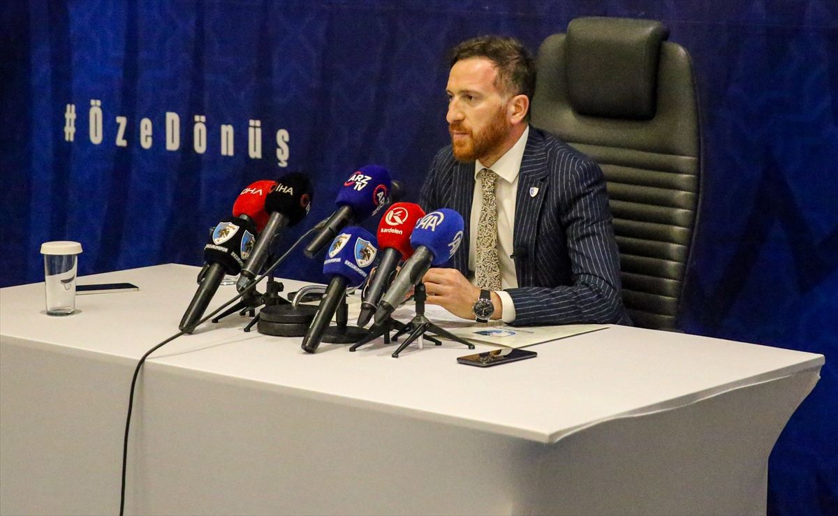 Erzurumspor Süper Lig\'e Yükseldi
