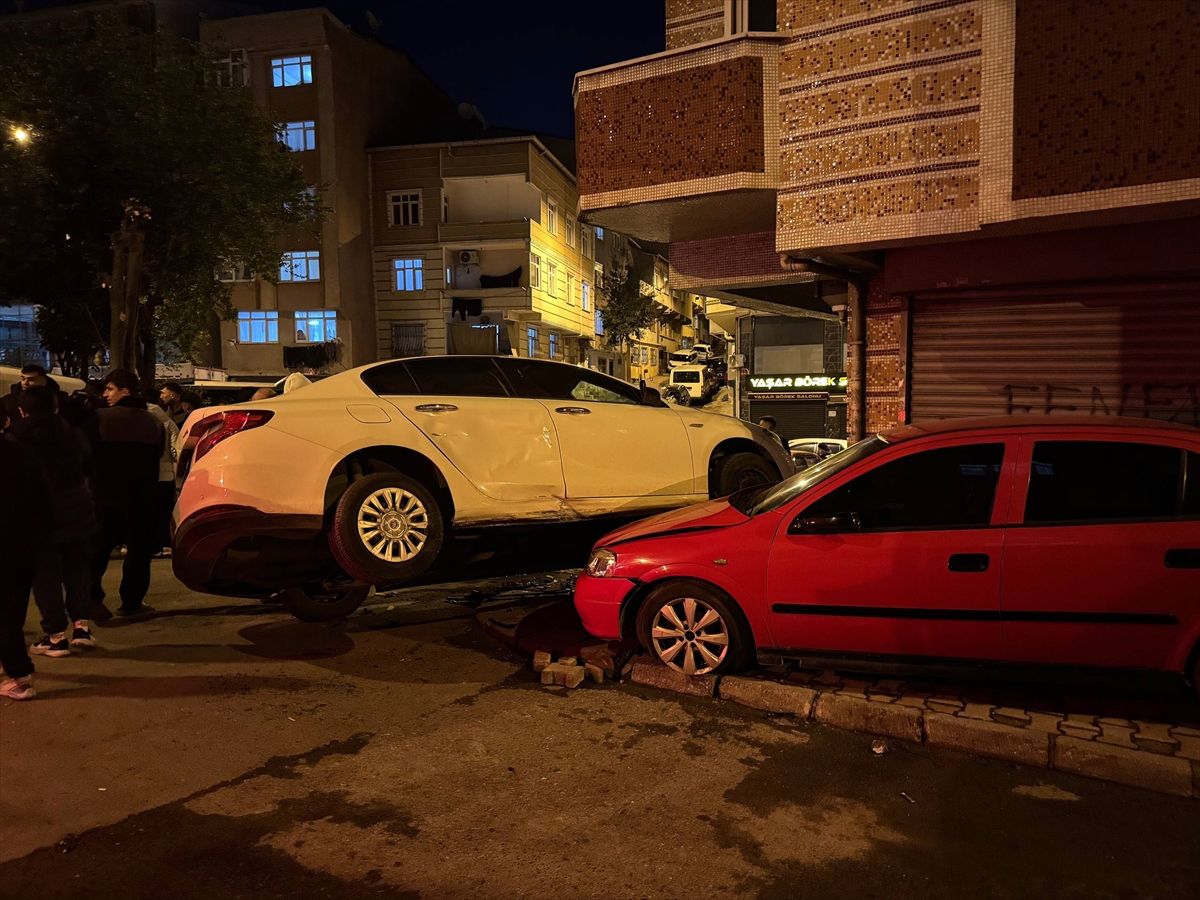 Esenler\'de Taksi Kaza Yaptı