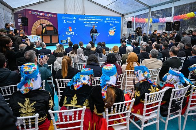 Esenler’de “Uluslararası Barış Ekmeği Festivali” düzenlendi