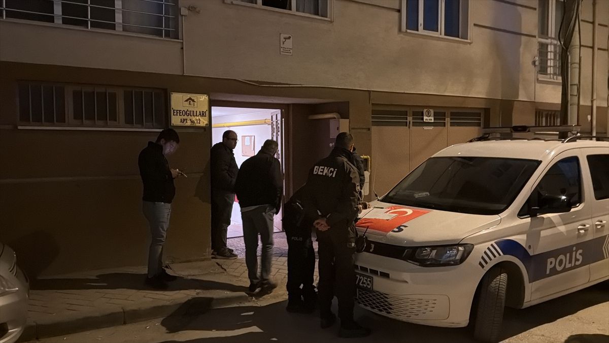Eskişehir\'de Yalnız Yaşayan Genç Ölü Bulundu