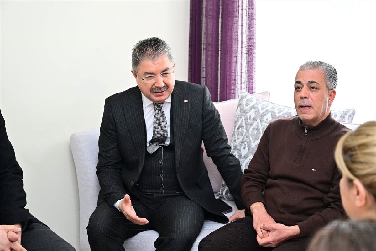 Vali Yılmaz, Depremzedeleri Ziyaret Etti