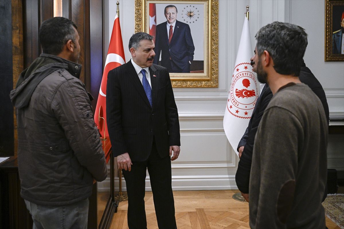 Maden İşçilerinden Bakan Çiftçi\'ye Teşekkür Ziyareti