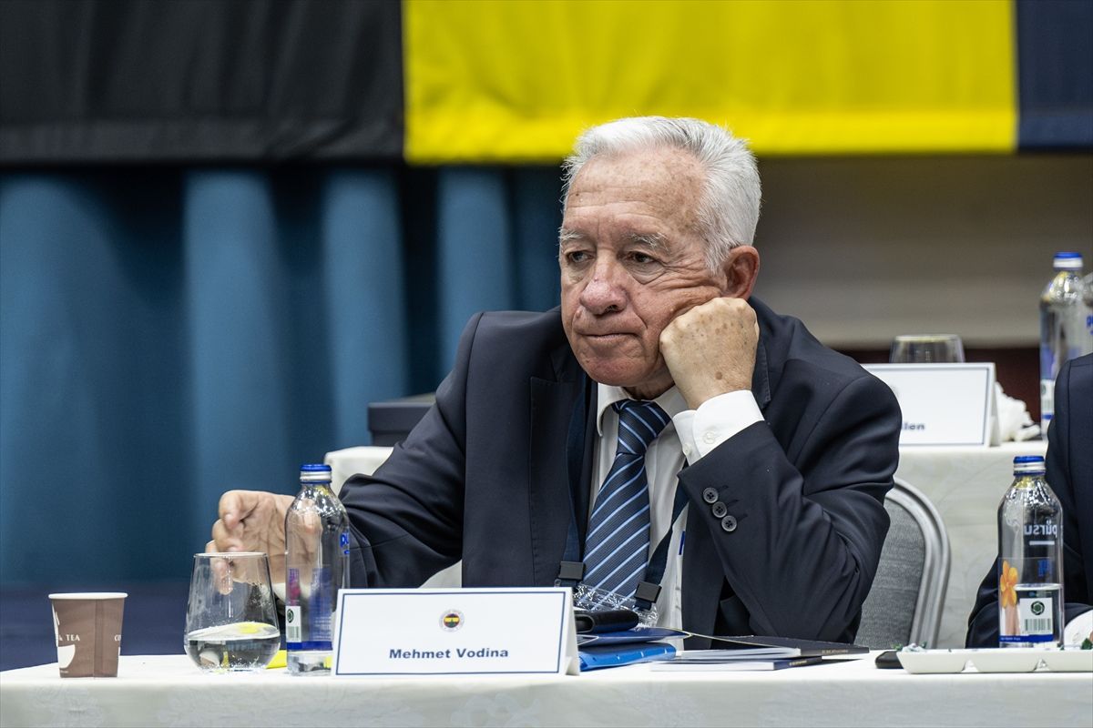 Fenerbahçe\'nin Borcu 27 Milyar Lira