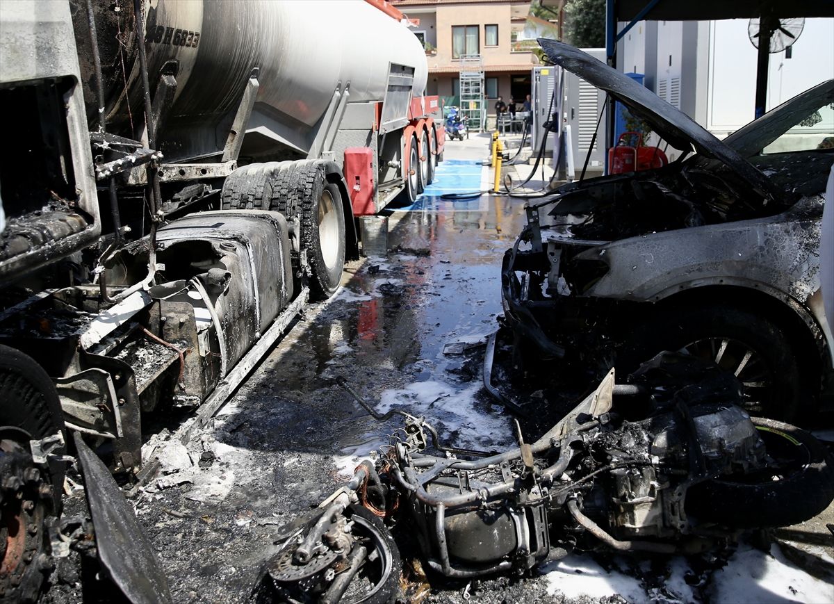 Fethiye\'de Tanker Yangını