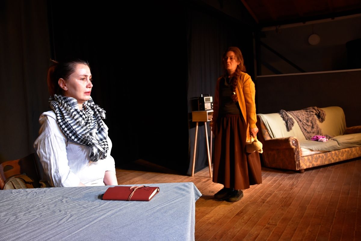 Filistinlilerin sesini tiyatro oyunu ile duyuracaklar