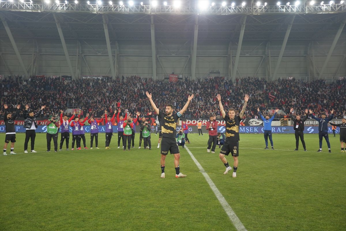 Çorum FK Play-off\'ta İkinci Tura Yükseldi