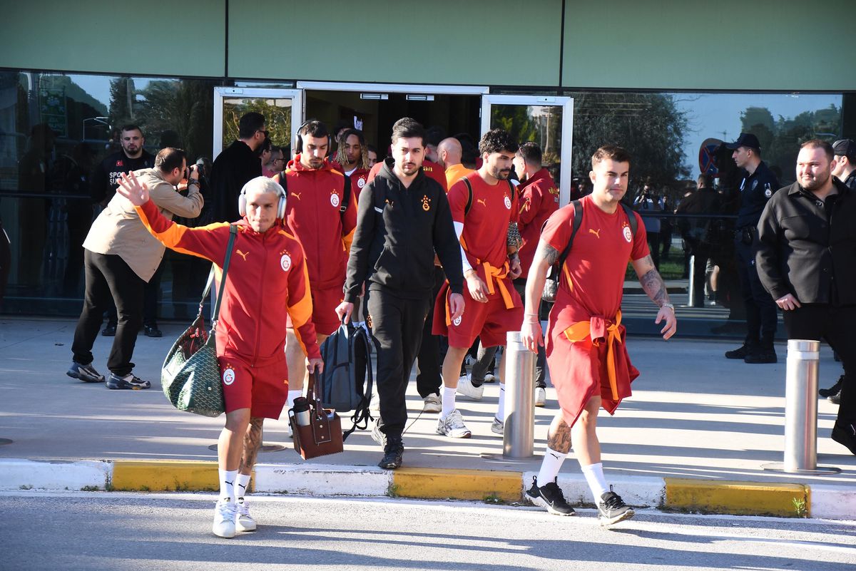 Galatasaray İzmir\'e Geldi
