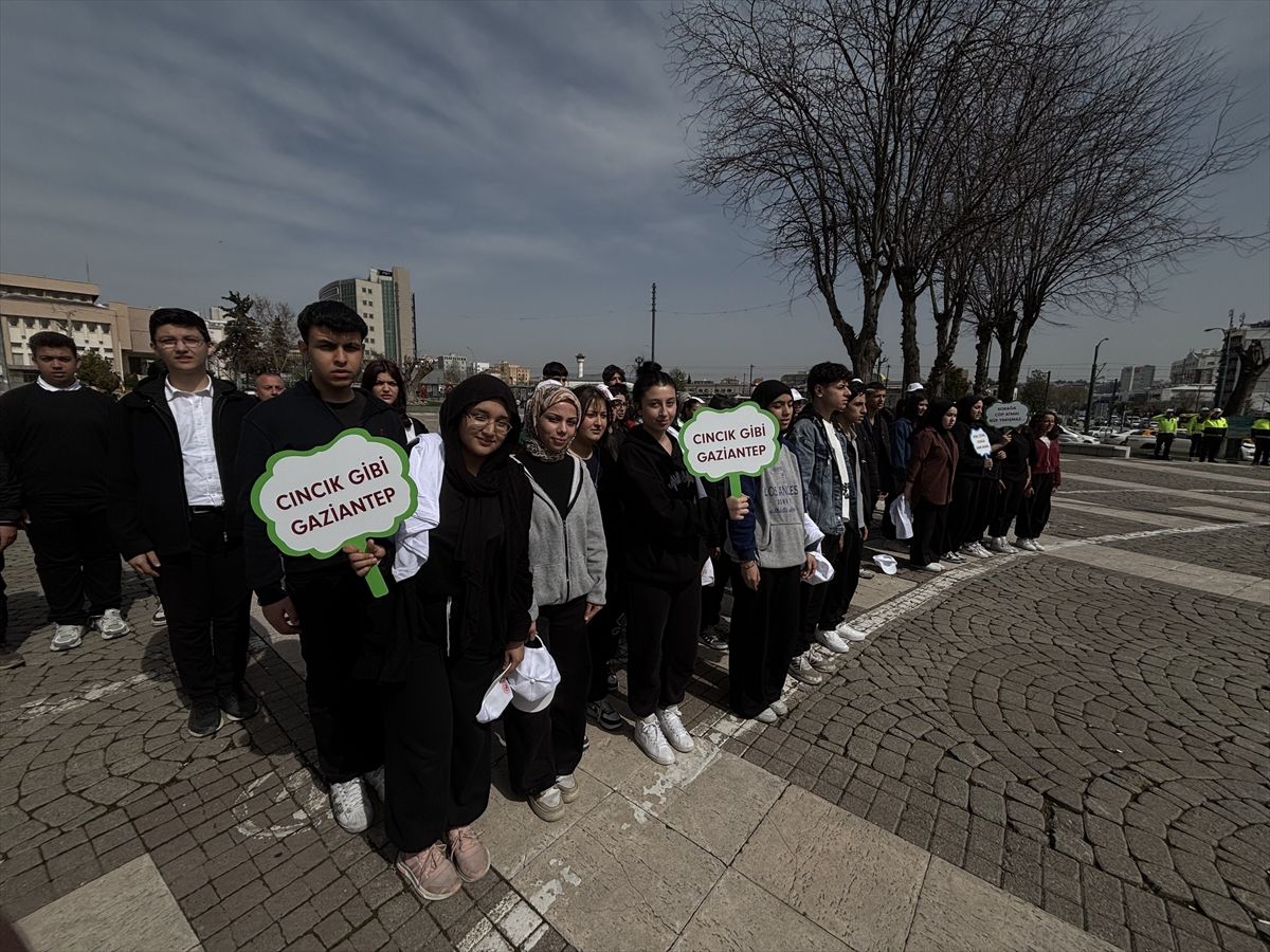 Gaziantep\'te Turizm Haftası Yürüyüşü