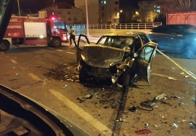 Kelkit’te Trafik Kazası: 3 Yaralı