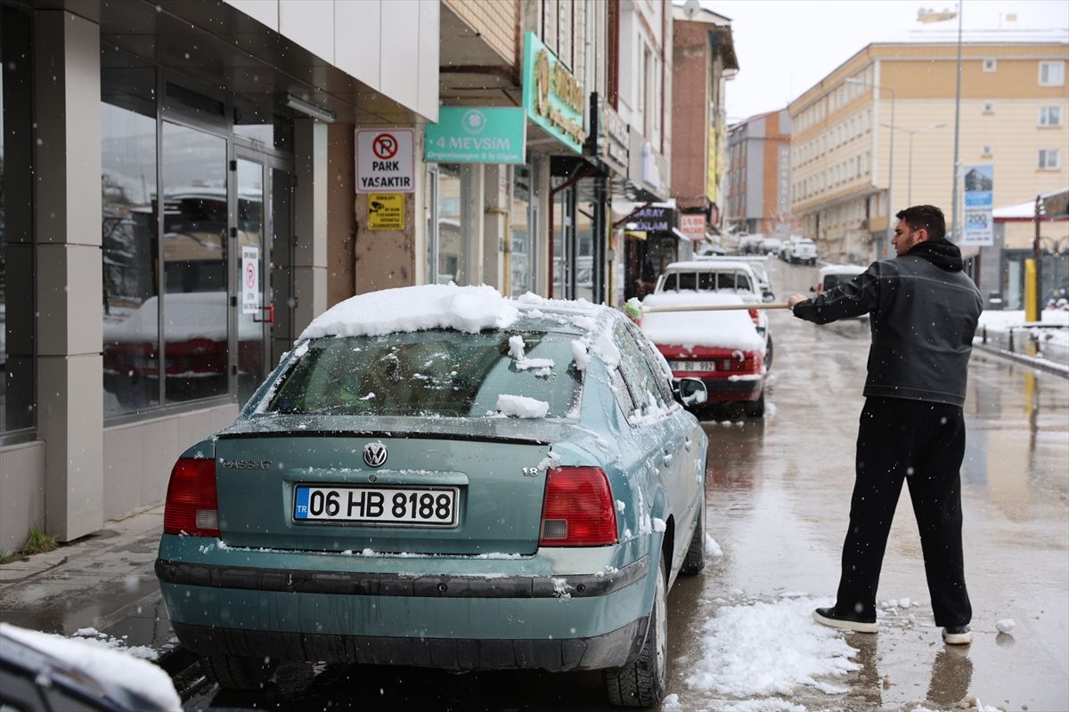 Kar ve Soğuk Hava Doğu Karadeniz\'i Vurdu