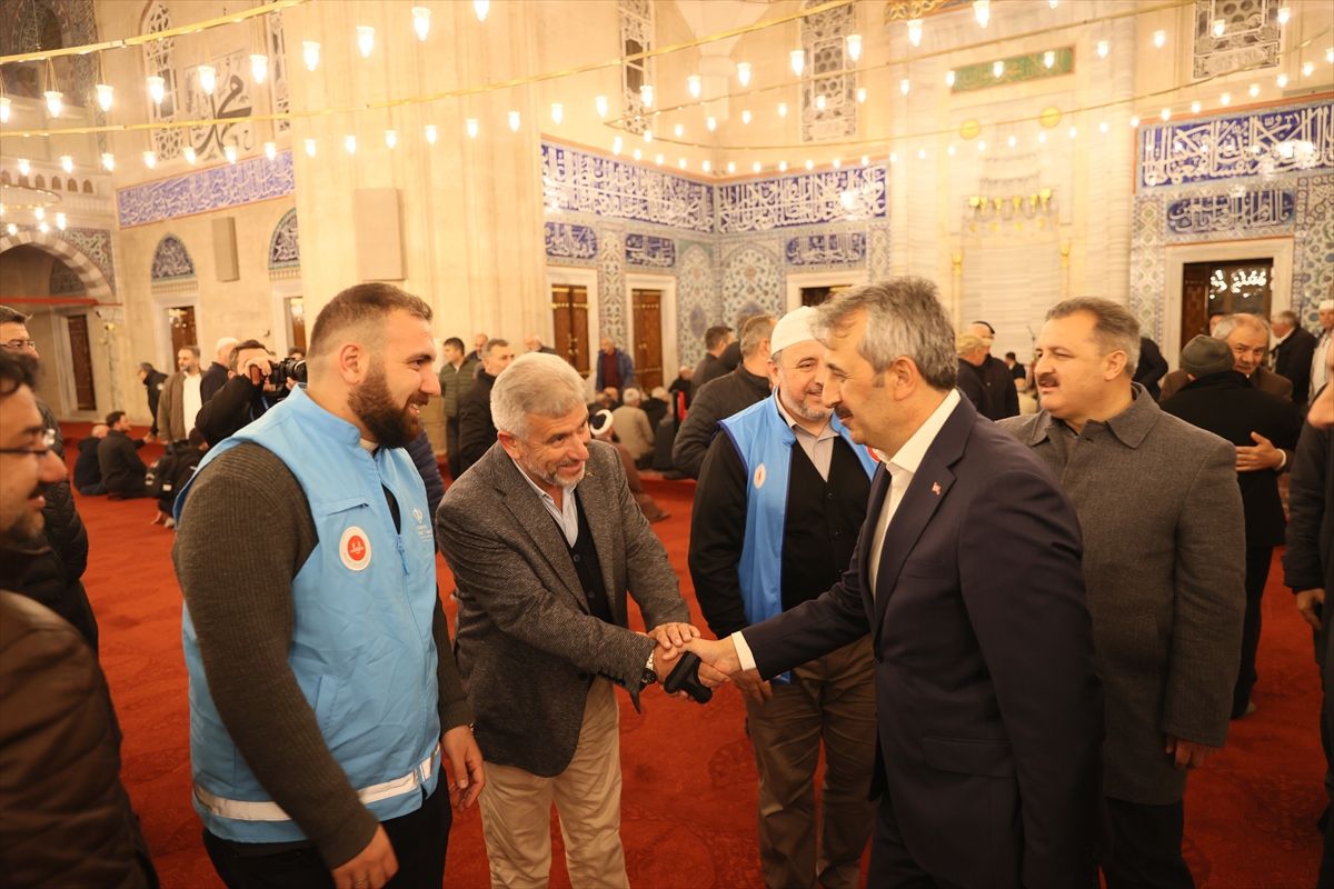 Edirne\'de Hacı Adaylarına Uğurlama Töreni