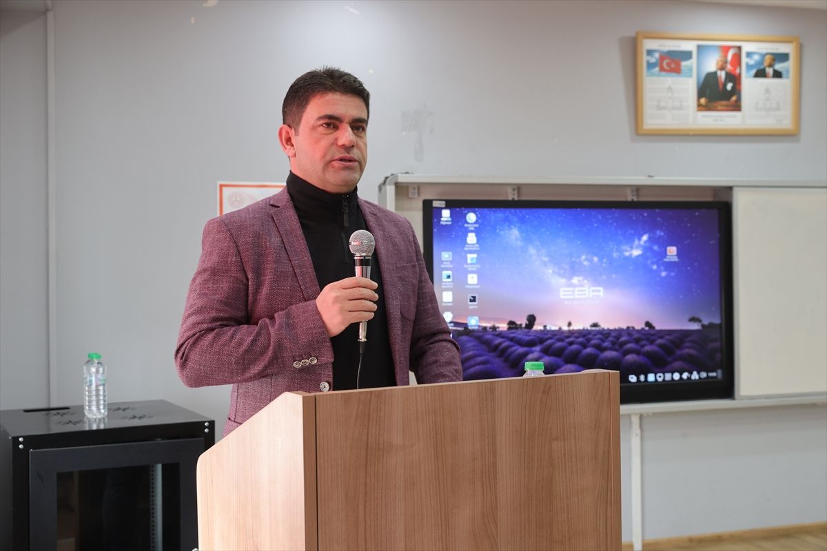 Hakkari\'de Eğitim Şenliği Düzenlendi