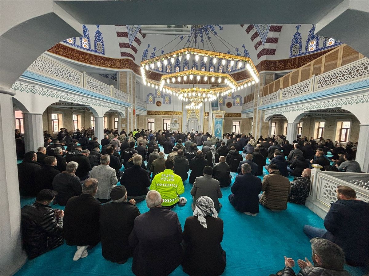 Hakkari\'de şehitler için mevlit okutuldu