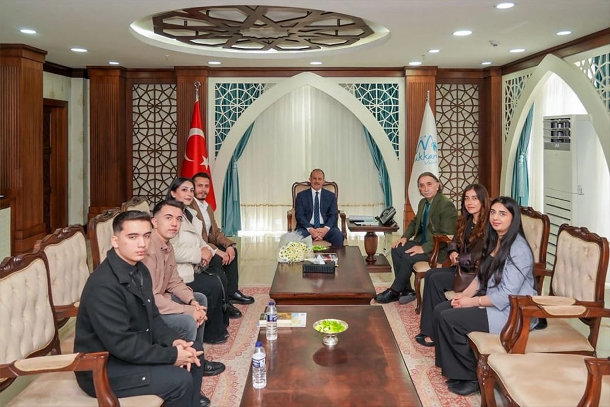 Rektör Gençcelep\'ten Vali Taşyapan\'a Ziyaret