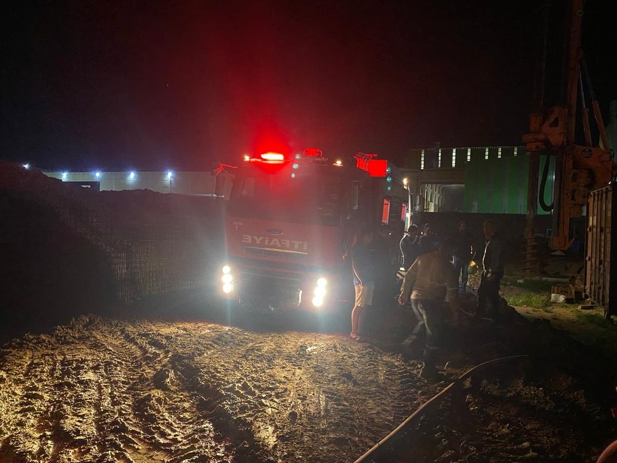 Erzin\'de Yapı Kontainerinde Yangın: 1 İşçi Hayatını Kaybetti