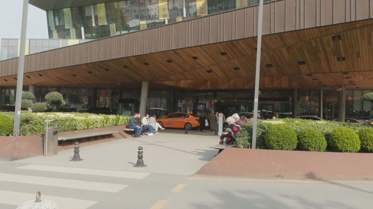 İbrahim Tatlıses Hastaneye Kaldırıldı