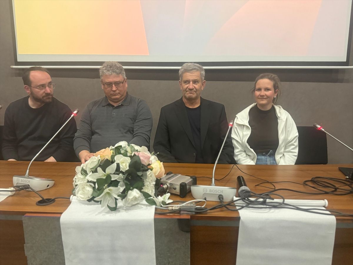 Kafkasya Hafızası Projesi: \'Bir Çiçek Düşer Drau\'ya\' Gösterildi