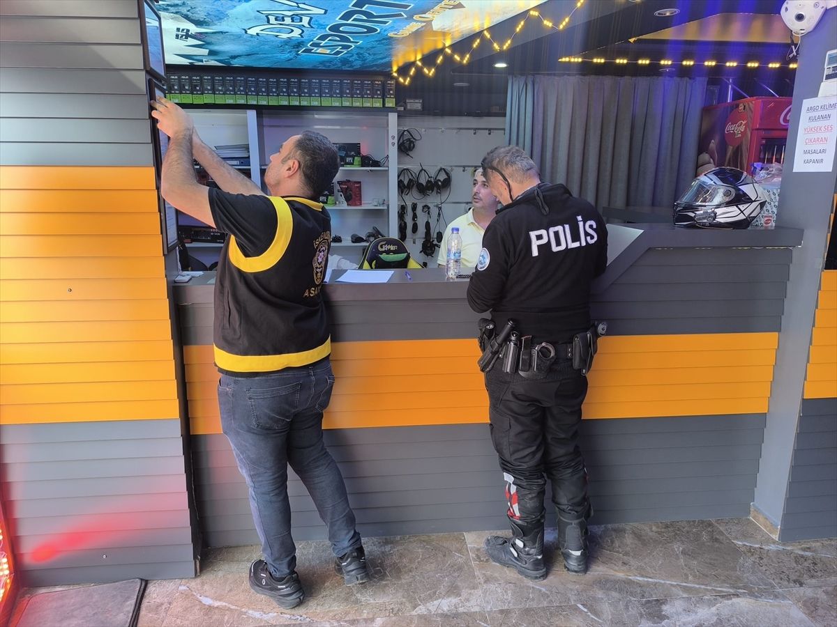 İskenderun\'da İnternet Kafe Denetimi