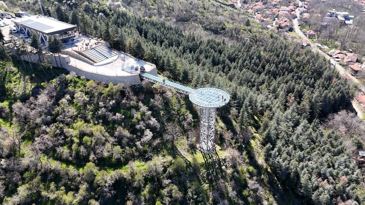 Kirazlıdere Cam Seyir Terası 1.1 Milyon Ziyaretçiyi Ağırladı