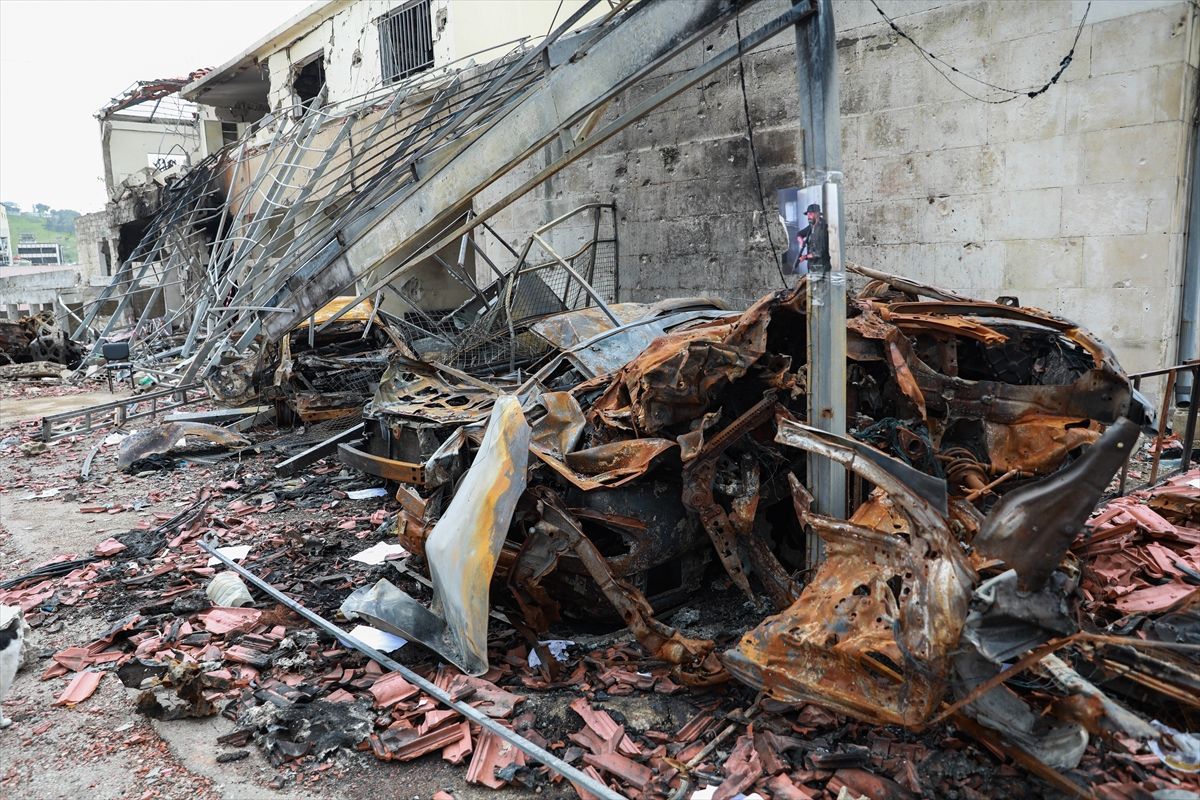 İsrail\'in şiddetli saldırılarla hedef aldığı Lübnan\'ın Nebatiye kentinde geride büyük bir yıkım kaldı