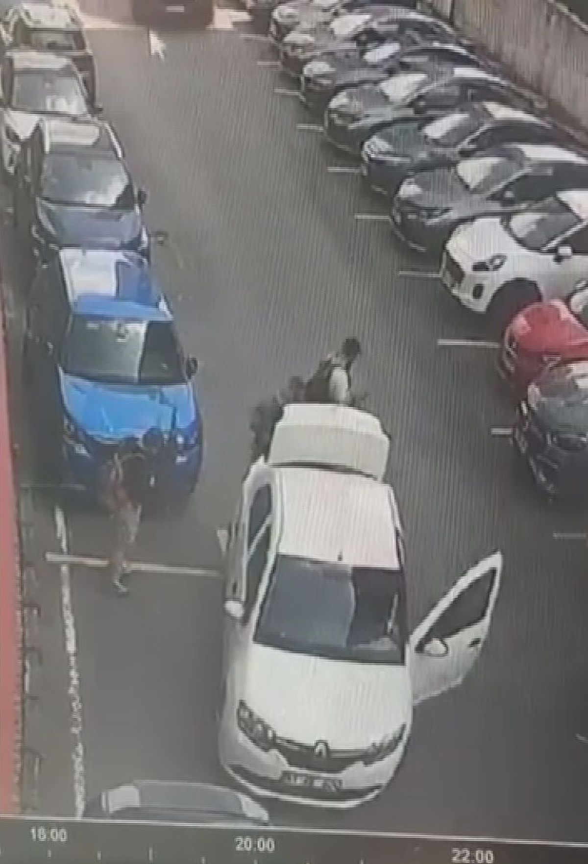 Teröristlerin saldırı öncesi hazırlığı kamerada