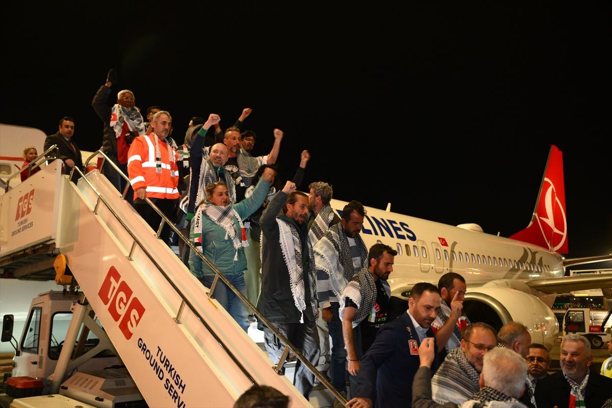 Küresel Sumud Filosu İstanbul\'a Döndü