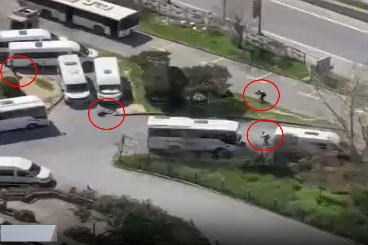 İstanbul\'daki İsrail Konsolosluğu önündeki çatışmadan ilk görüntüler