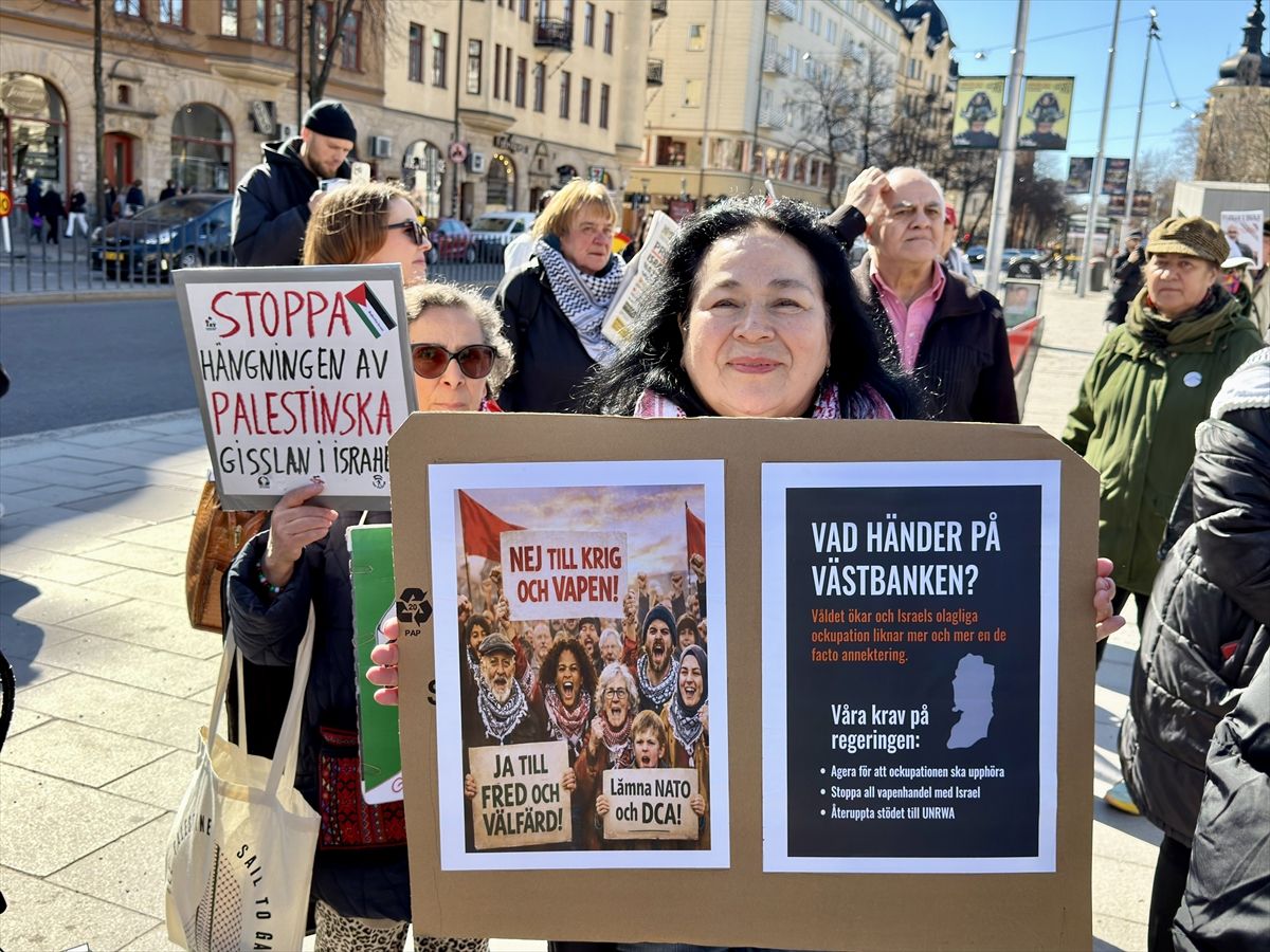 Stockholm\'de Gazze ve Lübnan\'a Saldırılara Protesto