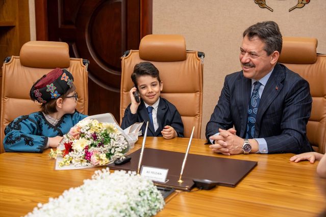 İzmir Adliyesi’nde 23 Nisan kutlandı