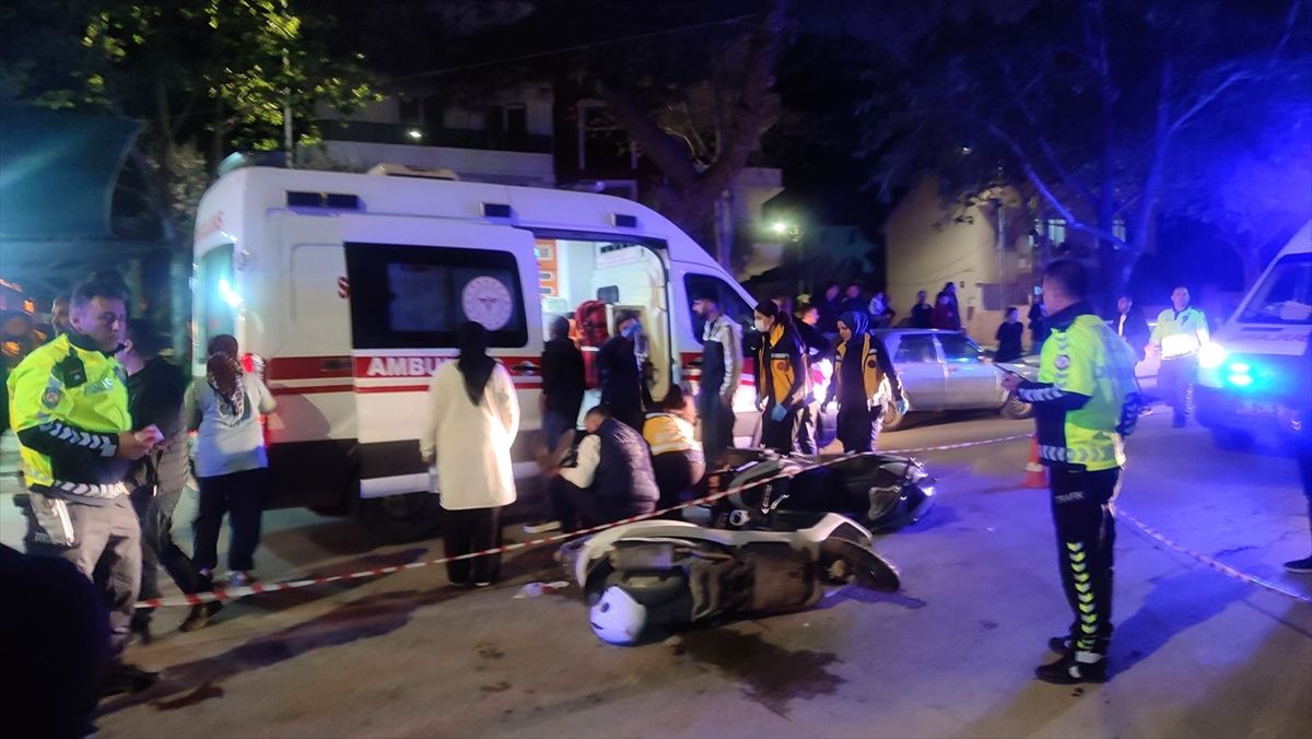 Ödemiş\'te Motosiklet Kazası: 3 Yaralı