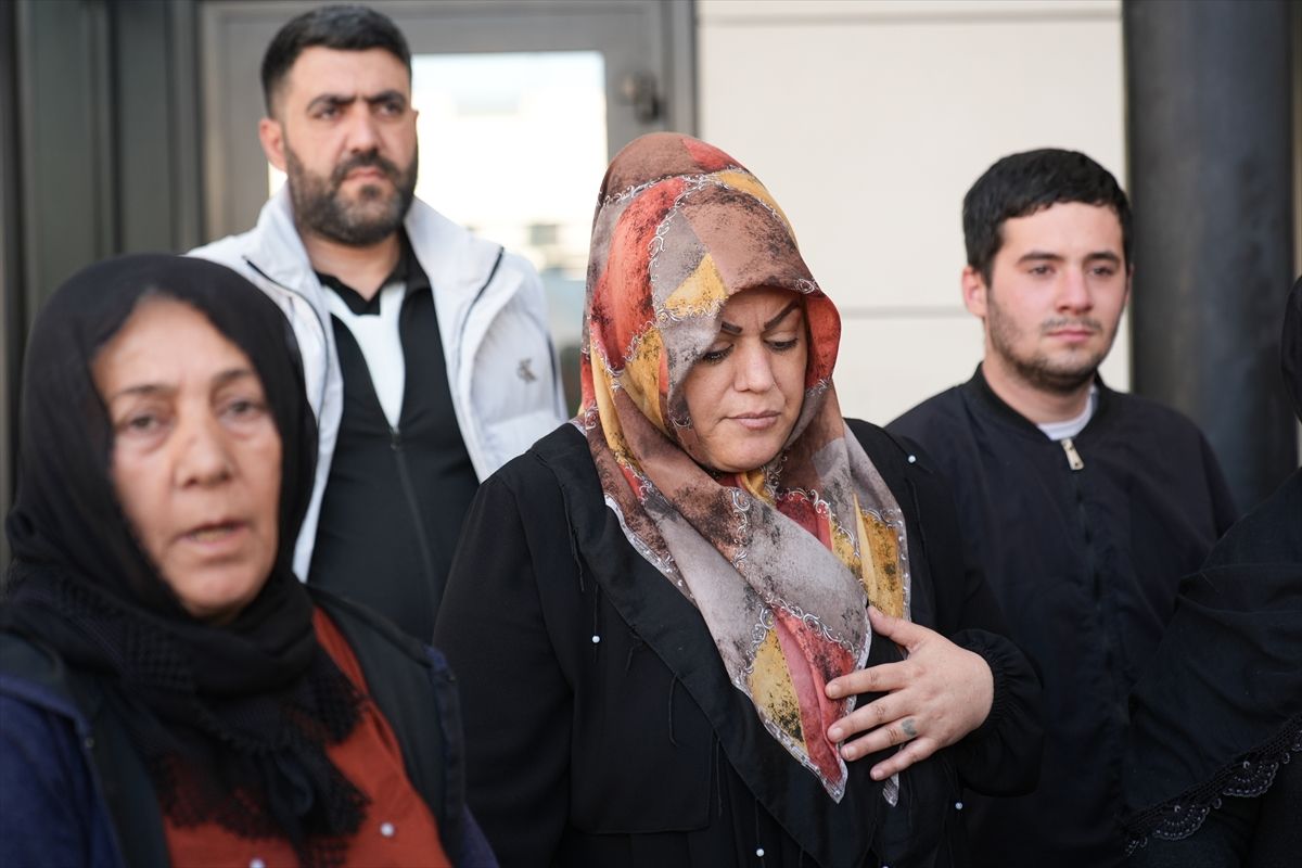 İzmir'de bir kişinin burun ameliyatı sonrası ölümüne ilişkin inceleme başlatıldı - Son Dakika