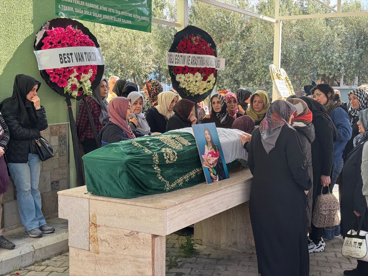 Acı Vedalaşma: Doktor Beyza Nur Pürmüs Defnedildi