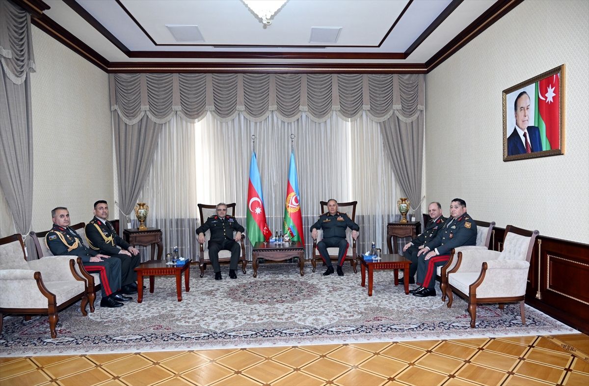 Kara Kuvvetleri Komutanı Orgeneral Tokel, Azerbaycan\'da temaslarda bulundu