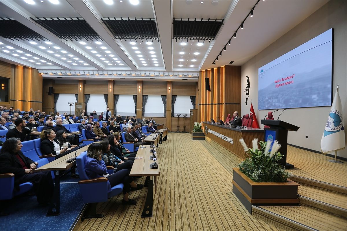 Kayseri\'de Disiplin Süreçleri Eğitimi