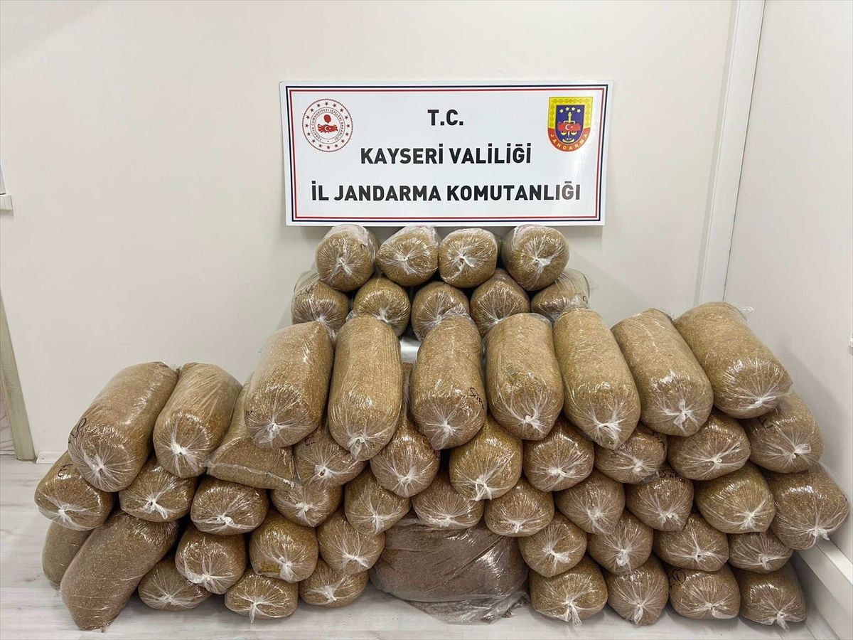 Kayseri\'de Bandrolsüz Tütün Operasyonu