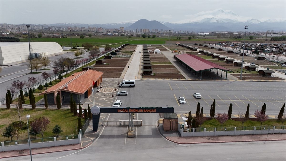 KAYÜ Öğrencilerine Tarım Eğitimi