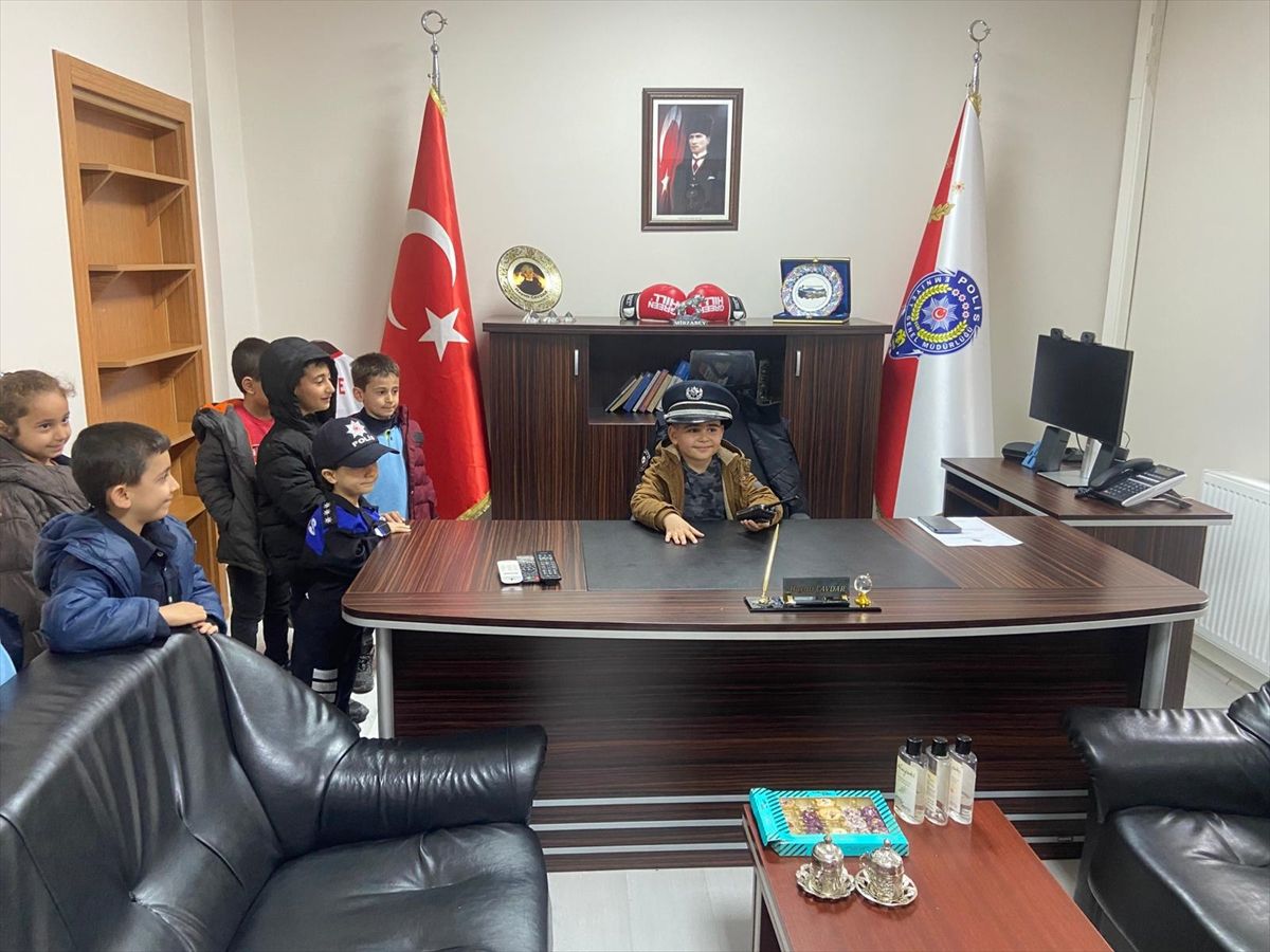 Öğrenciler Keban\'da Polisi Ziyaret Etti