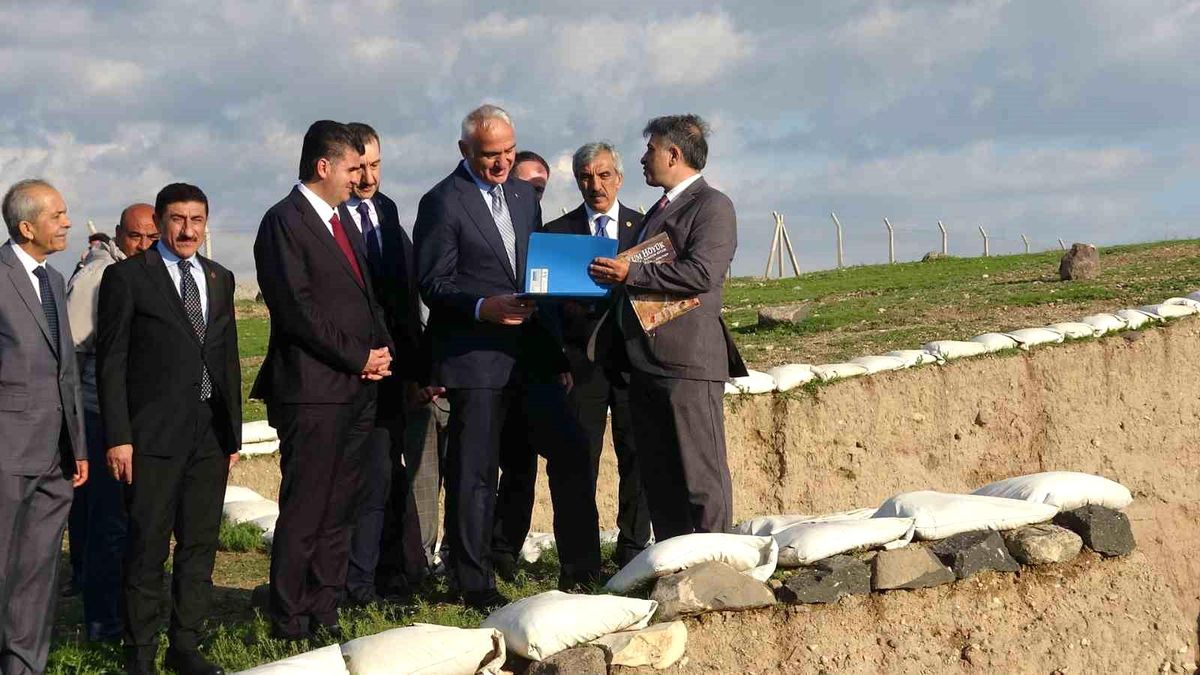 Bakan Ersoy Kilis\'te Turizm Çalışmalarını Duyurdu